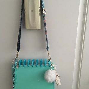 A strap for your disc planner/notebook
